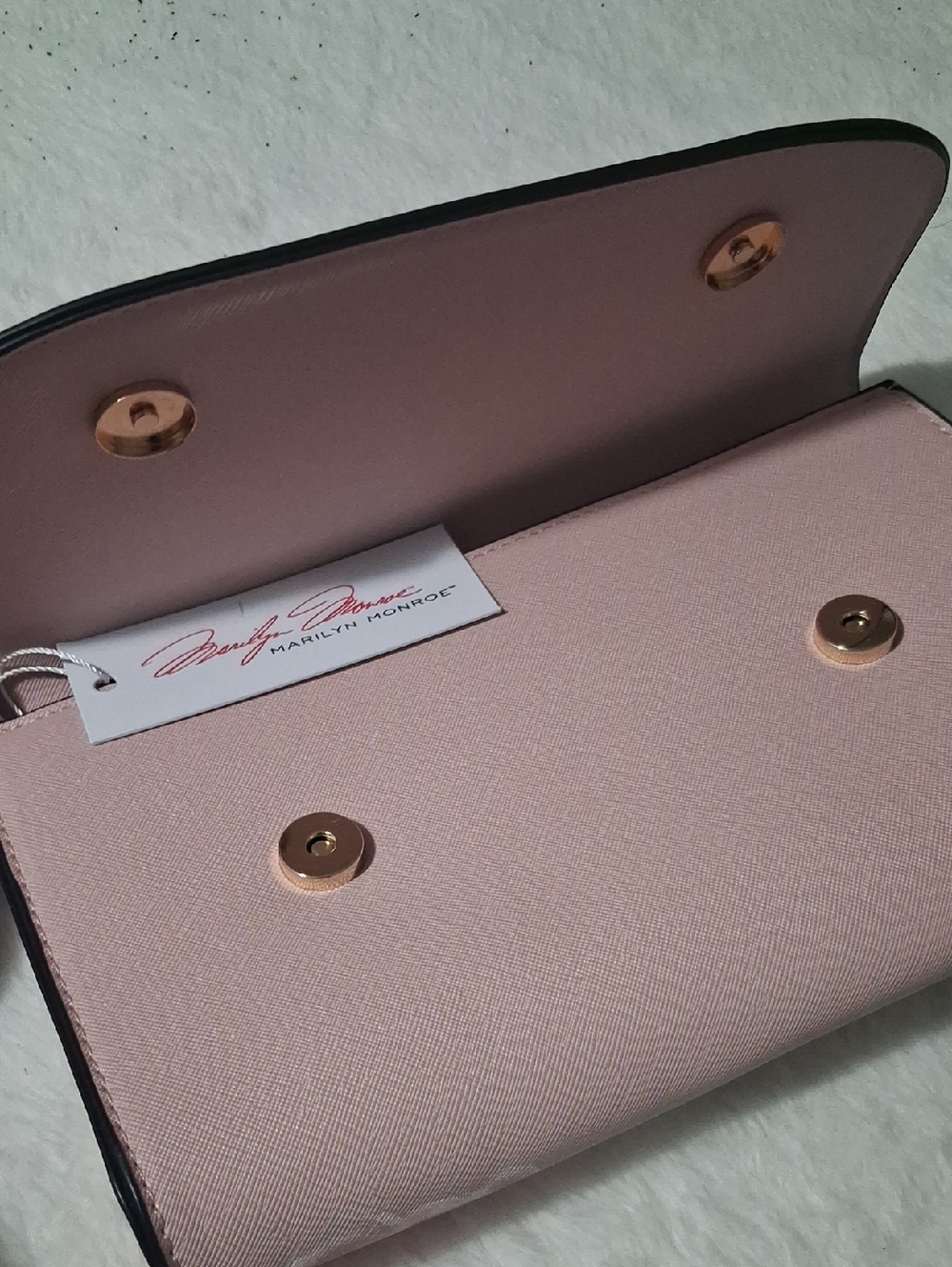 NWT Marilyn Monroe clutch hand purse - Picture 5 of 12